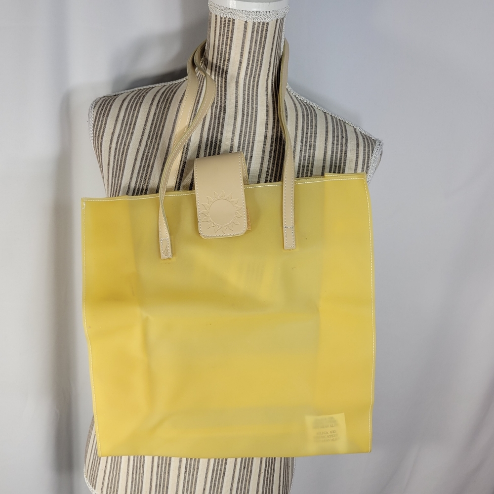 GREAT FOR THE BEACH NWOT Yellow Two Handle Tote w/ Hook / Loop Closure